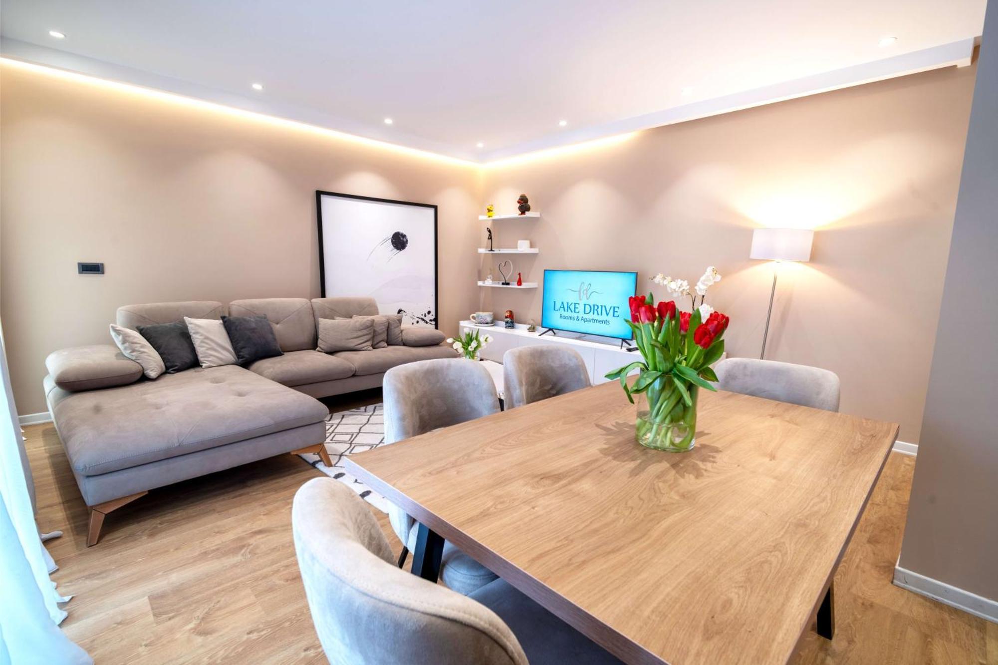 Lake Drive Rooms&Apartments Tiran Dış mekan fotoğraf