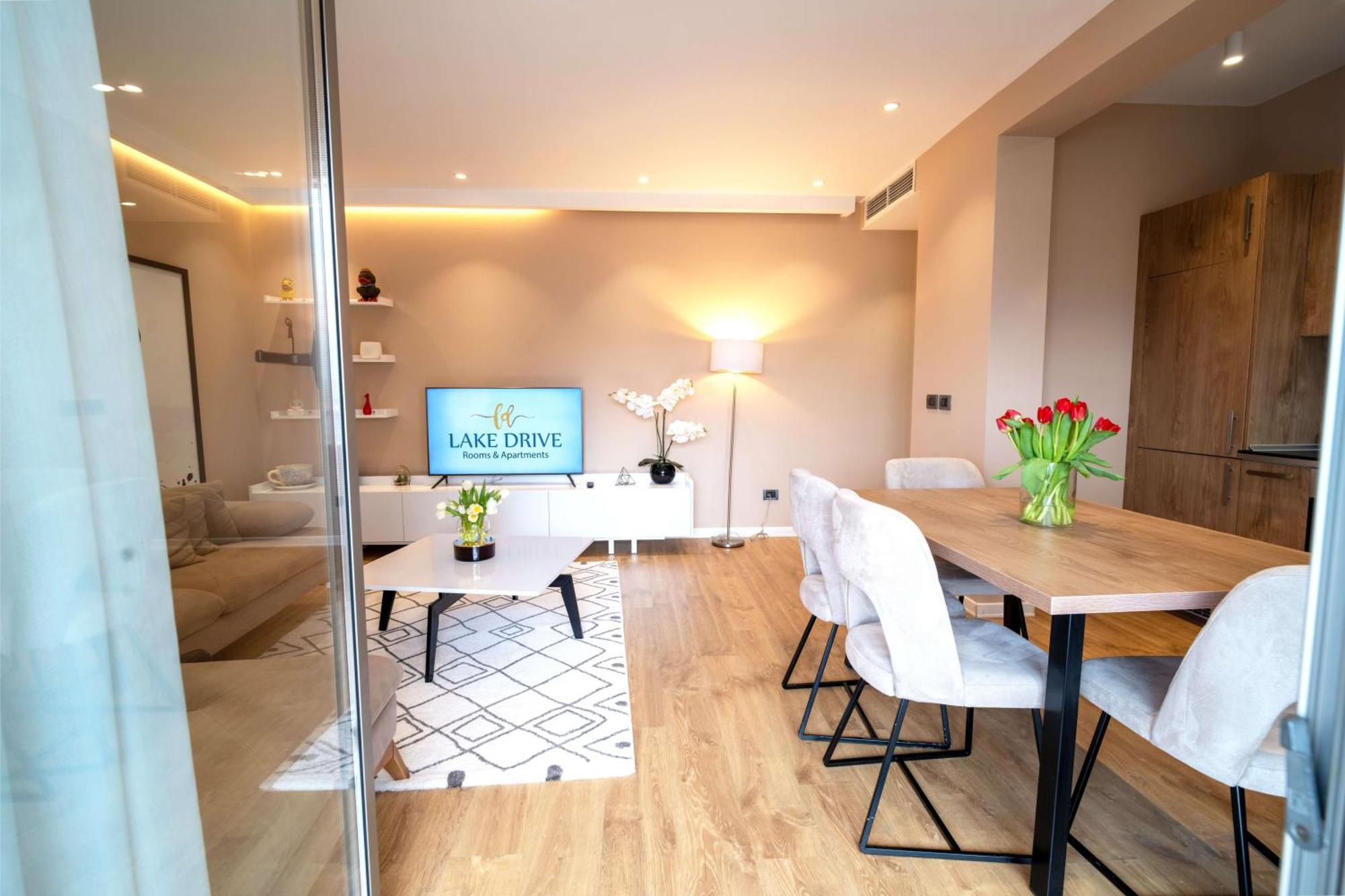 Lake Drive Rooms&Apartments Tiran Dış mekan fotoğraf