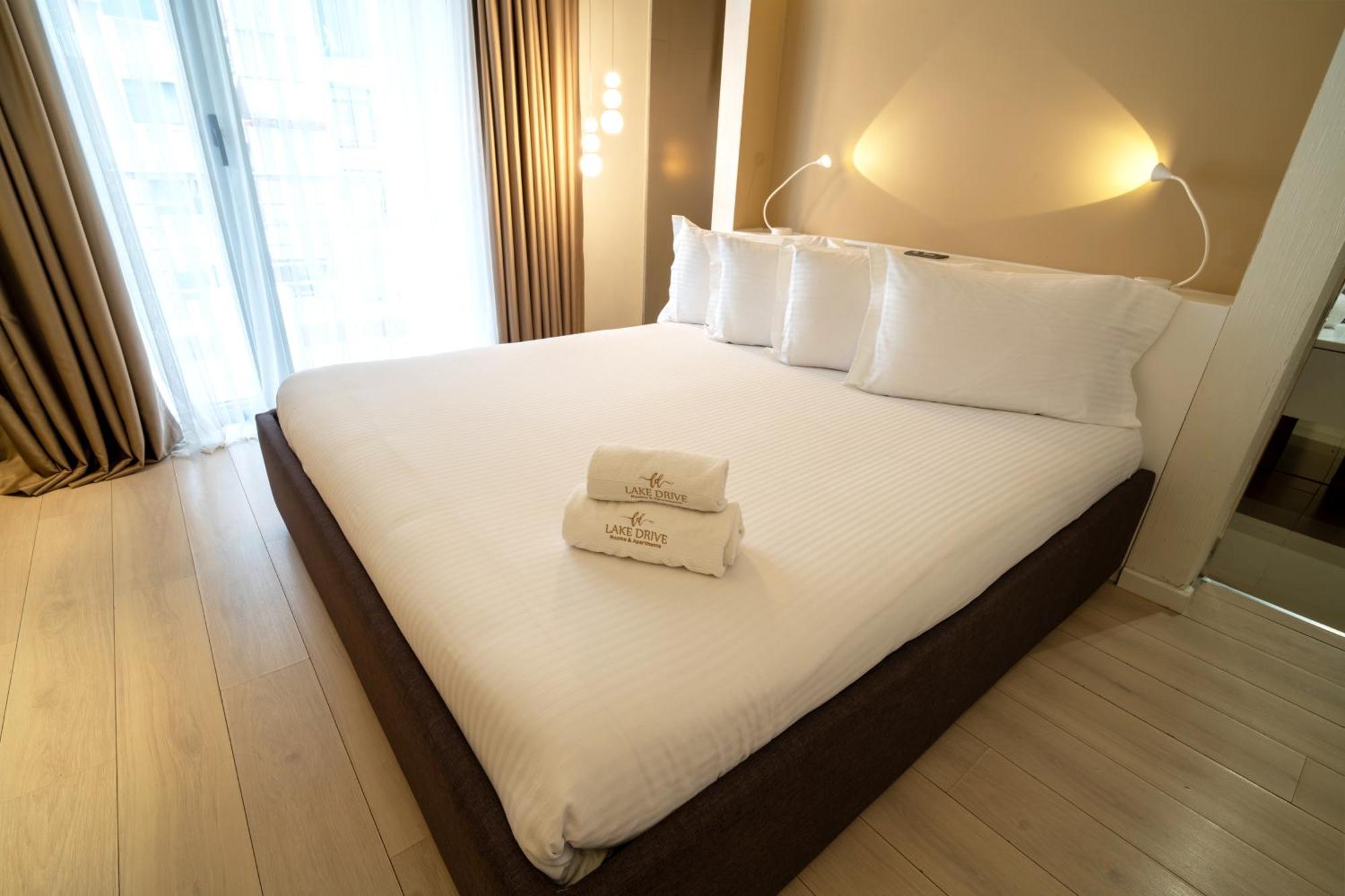Lake Drive Rooms&Apartments Tiran Dış mekan fotoğraf