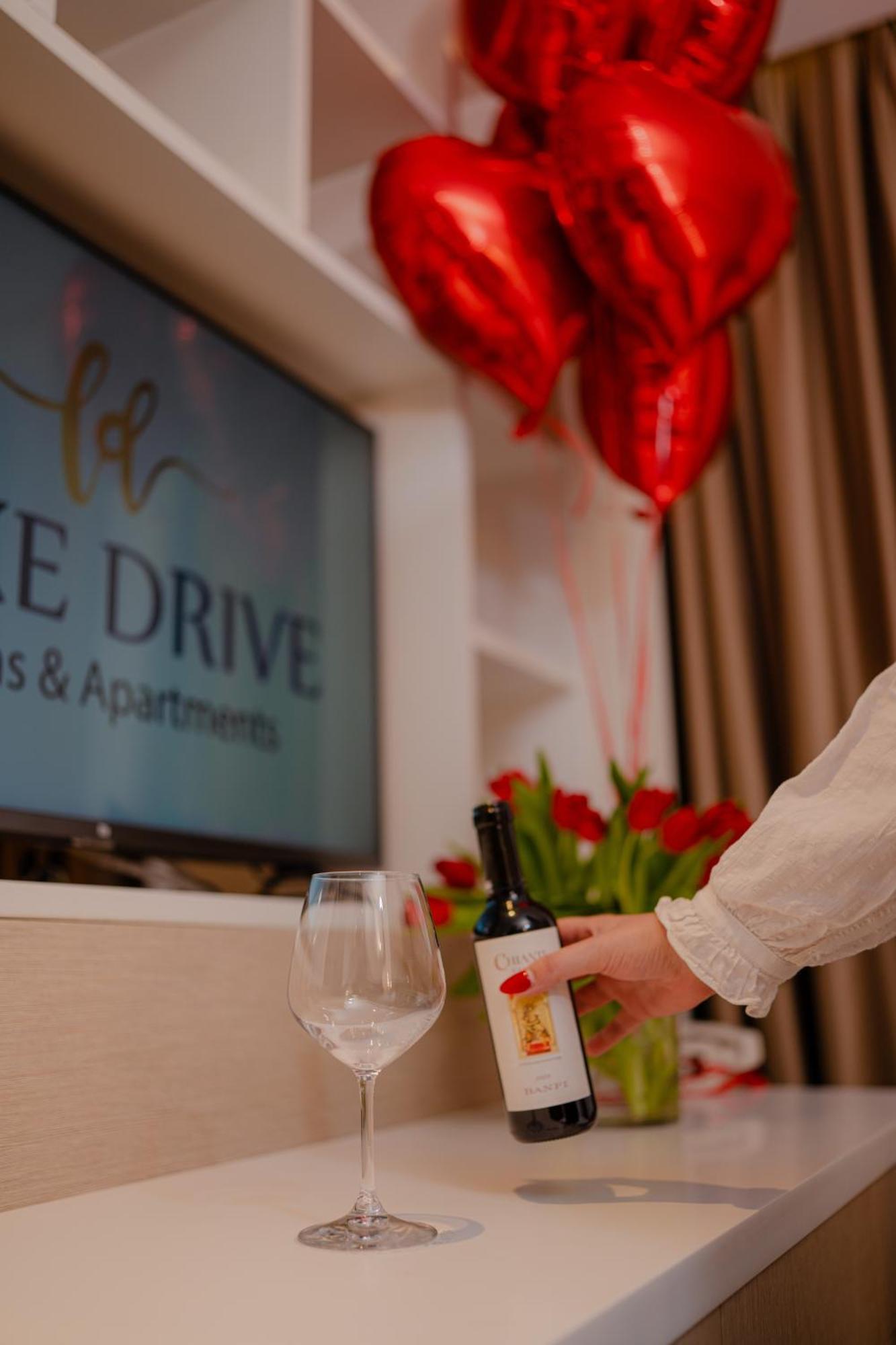 Lake Drive Rooms&Apartments Tiran Dış mekan fotoğraf